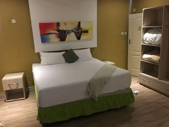 Comfort Tek Büyük Yataklı Oda