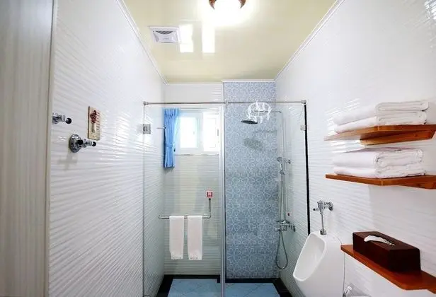 Comfort Dört Kişilik Oda (201)