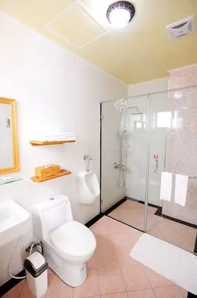 Comfort Tek Büyük Yataklı Oda (302)