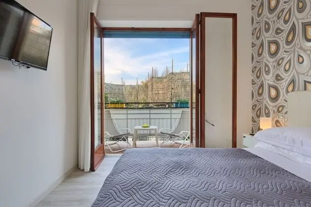 Süit, Balkon