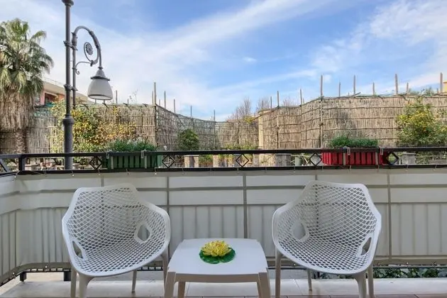Süit, Balkon