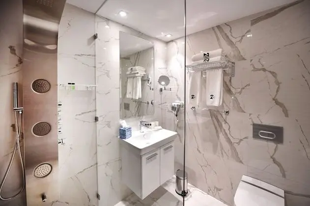 Deluxe Tek Büyük Yataklı Oda, Özel Banyo