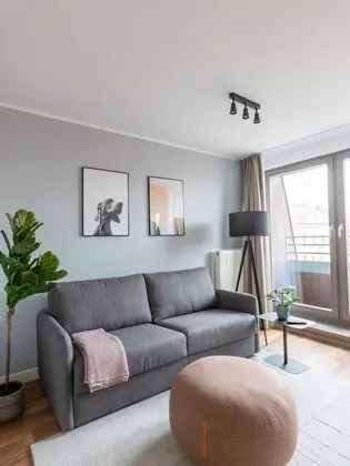 One-bedroom Duplex Suite L with balcony