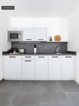 One-bedroom Suite L