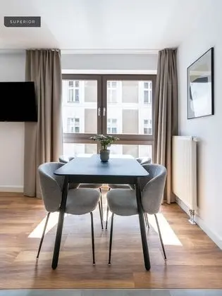 One-bedroom Suite L