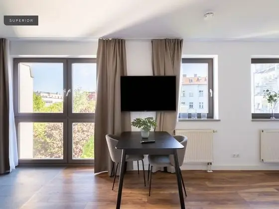 One-bedroom Suite L
