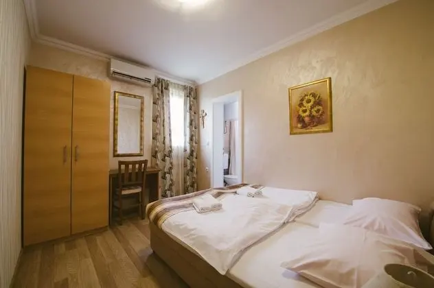Comfort Büyük Yataklı Tek Kişilik Oda