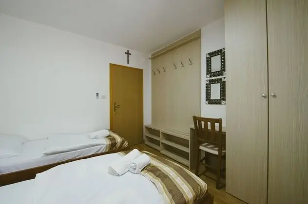 Comfort Büyük Yataklı Tek Kişilik Oda