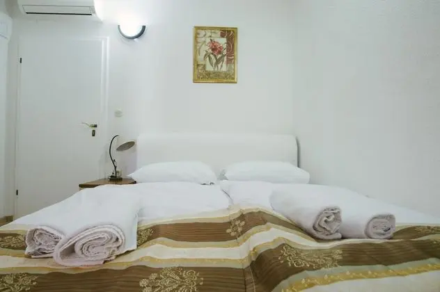 Comfort Tek Büyük veya İki Ayrı Yataklı Oda