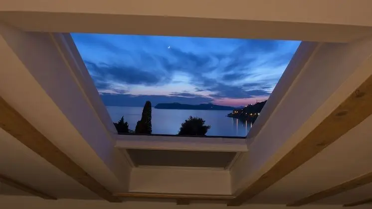 Luxury Apart Daire, Deniz Manzaralı