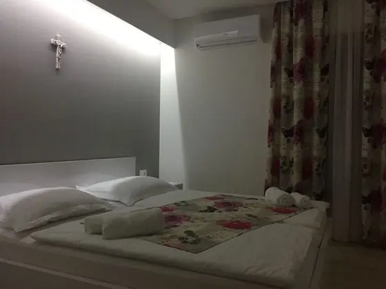 Comfort Tek Büyük veya İki Ayrı Yataklı Oda, Balkon, Tepe Manzaralı