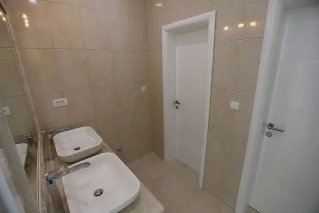 Comfort Tek Büyük veya İki Ayrı Yataklı Oda, Balkon, Tepe Manzaralı