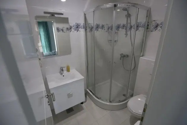 Comfort Üç Kişilik Oda, Balkon, Tepe Manzaralı