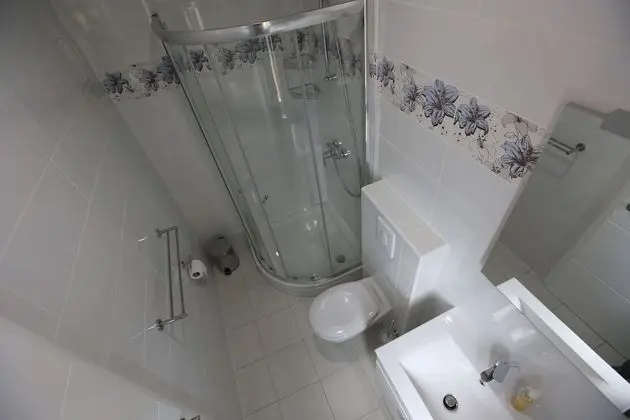 Comfort Üç Kişilik Oda, Balkon, Tepe Manzaralı