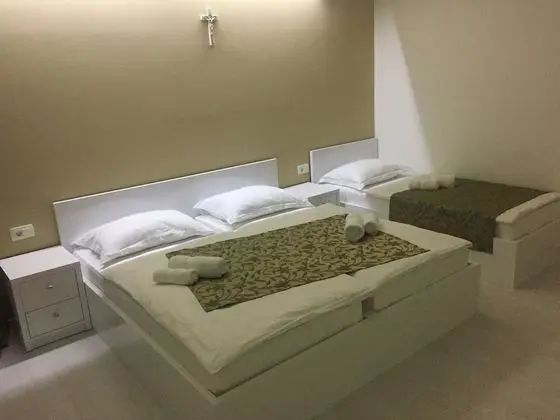 Comfort Üç Kişilik Oda, Balkon, Tepe Manzaralı