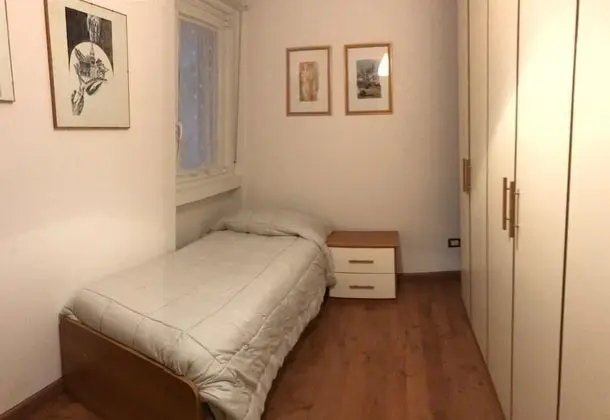 Basic Tek Kişilik Oda, Ortak Banyo
