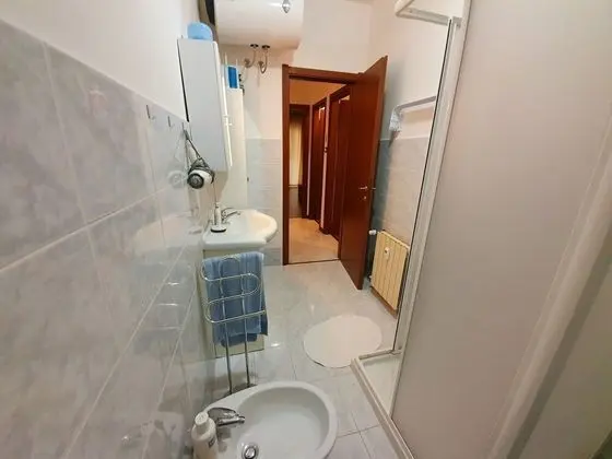 Basic Tek Kişilik Oda, Ortak Banyo