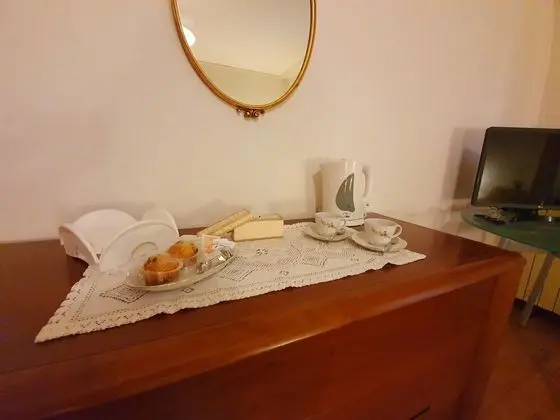 Romantic Tek Büyük Yataklı Oda, Ortak Banyo, Şehir Manzaralı