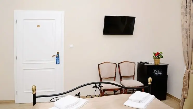 Tek Büyük Yataklı Oda