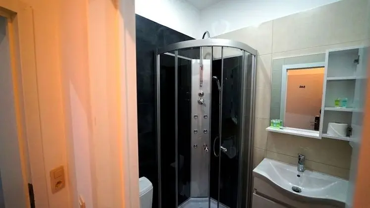 Tek Büyük Yataklı Oda