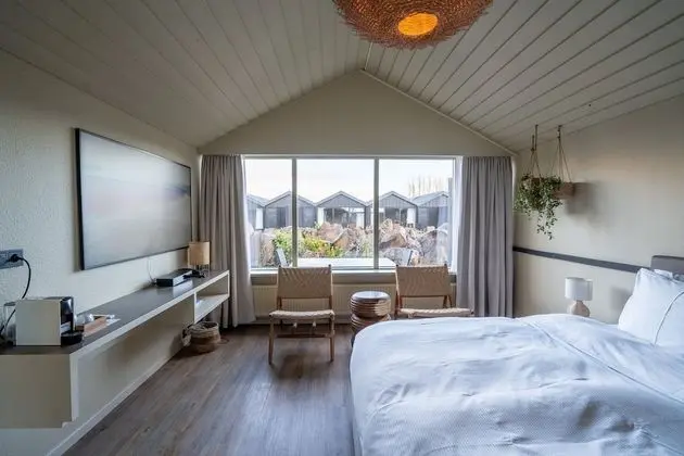 King Guest Room