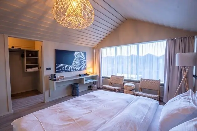 King Guest Room