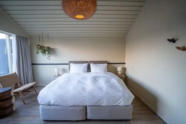 King Guest Room