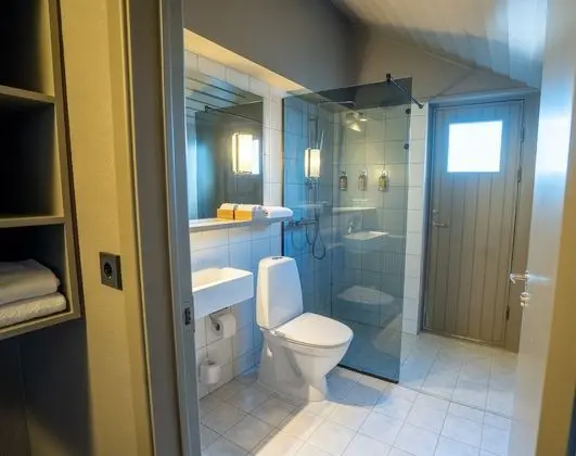King Guest Room