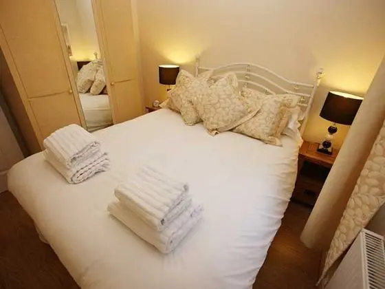 Ev (1 Bedroom)