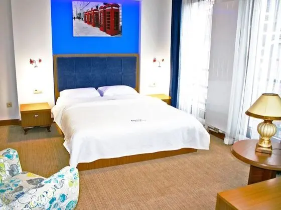 Superior Tek Büyük Yataklı Oda