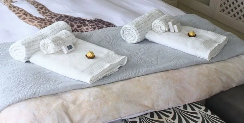 Luxury Oda