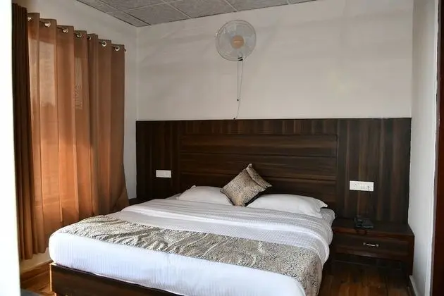 Kır Evi, 1 Çift Kişilik Yatak, Sigara İçilmez