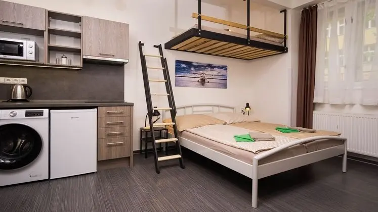 Classic Stüdyo, Şehir Manzaralı