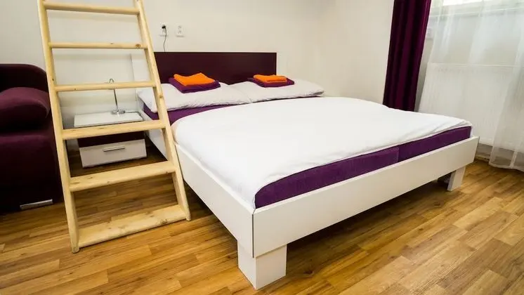 Classic Stüdyo, Şehir Manzaralı