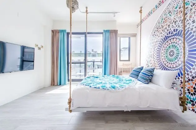 Tek Büyük Yataklı Oda, Balkon