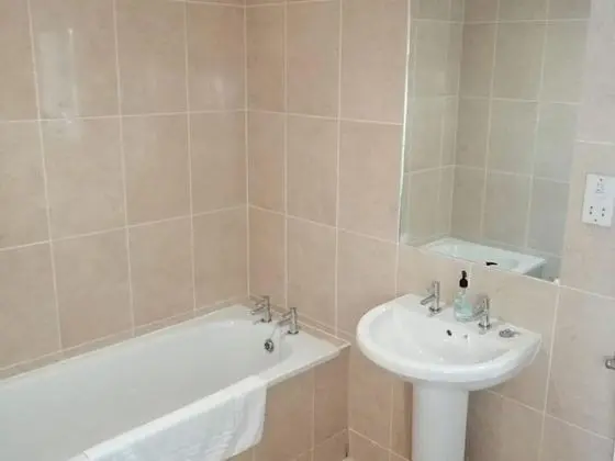 Standard Tek Büyük Yataklı Oda, Engellilere Uygun, Banyolu/Duşlu