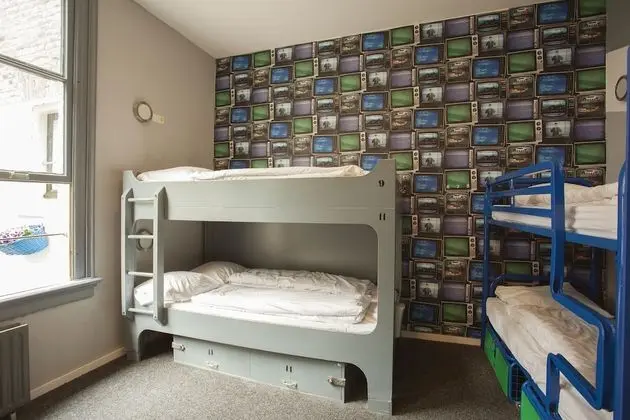 Ortak Ranzalı Oda, Ortak Banyo (16 Person - Queens Beds)