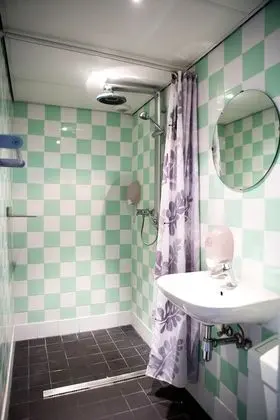 Tek Büyük Yataklı Oda, Özel Banyo