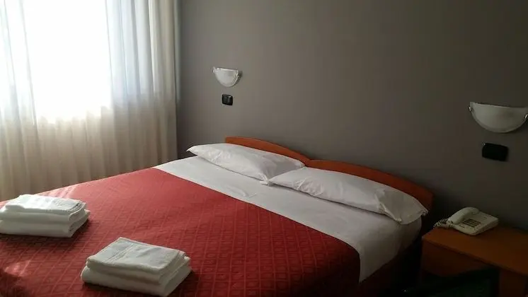 Oda, 1 Çift Kişilik Yatak