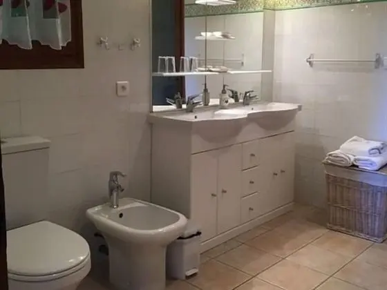 Tek Büyük Yataklı Oda, Banyolu/Duşlu