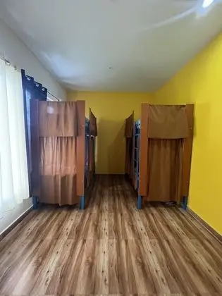 Deluxe Ortak Ranzalı Oda