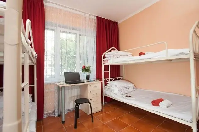 Ortak Ranzalı Oda, Sadece erkekler için (6 beds)