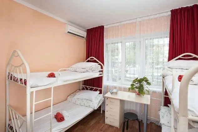 Ortak Ranzalı Oda, Sadece kadınlar için (6 beds)