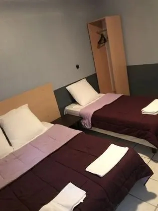 Üç Kişilik Oda