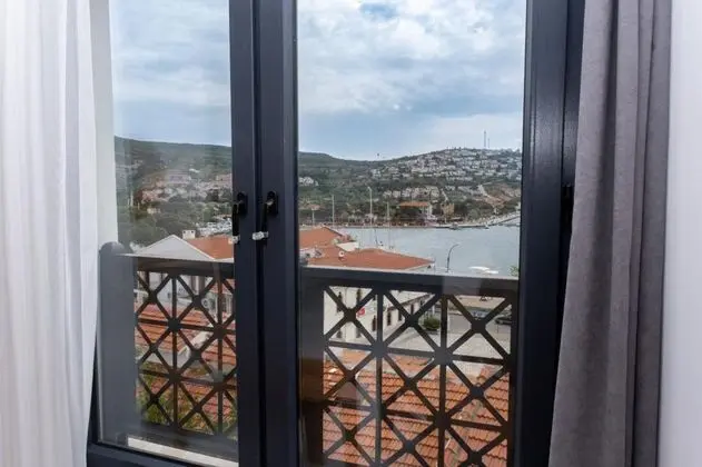 Panoromik Oda, Deniz Manzaralı, Balkonlu