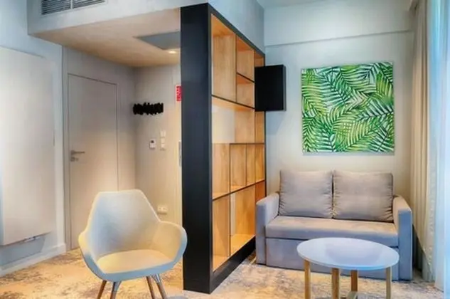Deluxe Family Room