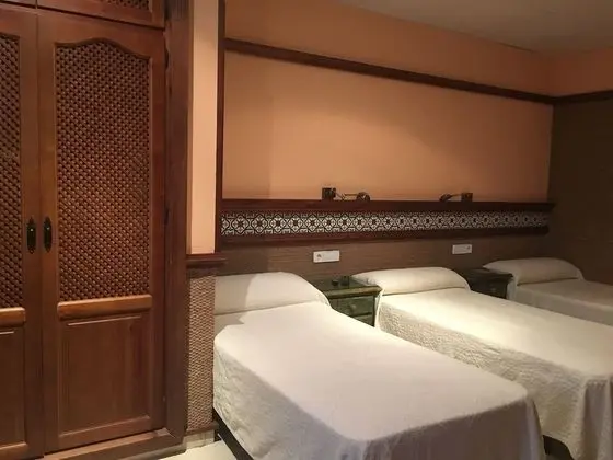 Tek Büyük veya İki Ayrı Yataklı Oda