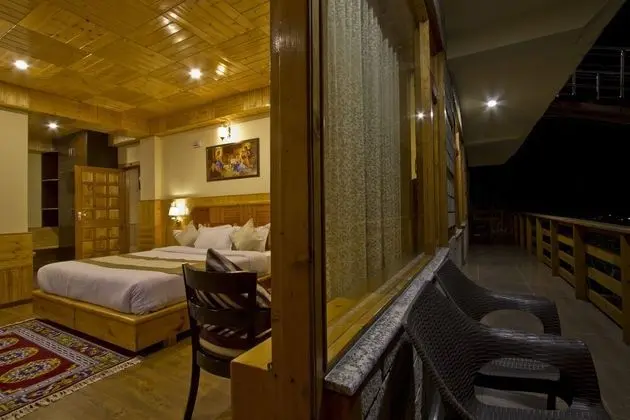Basic Kır Evi, 1 En Büyük (King) Boy Yatak, Bahçe Manzaralı