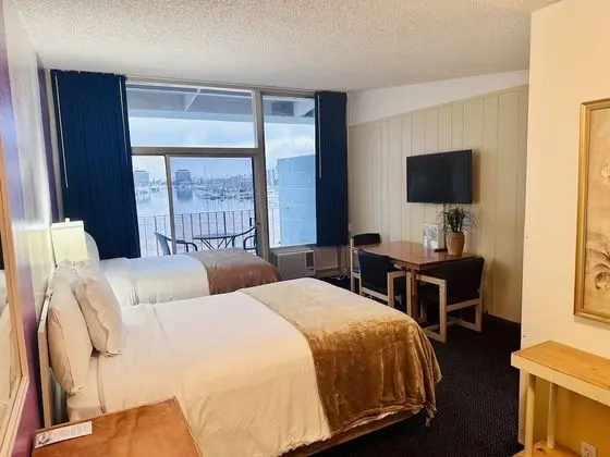 Comfort Oda, 2 Çift Kişilik Yatak, Balkon, Marina Manzaralı