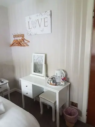 Tek Büyük Yataklı Oda, Banyolu/Duşlu (Bedroom 3)